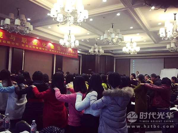 時(shí)代光華，王澤仁