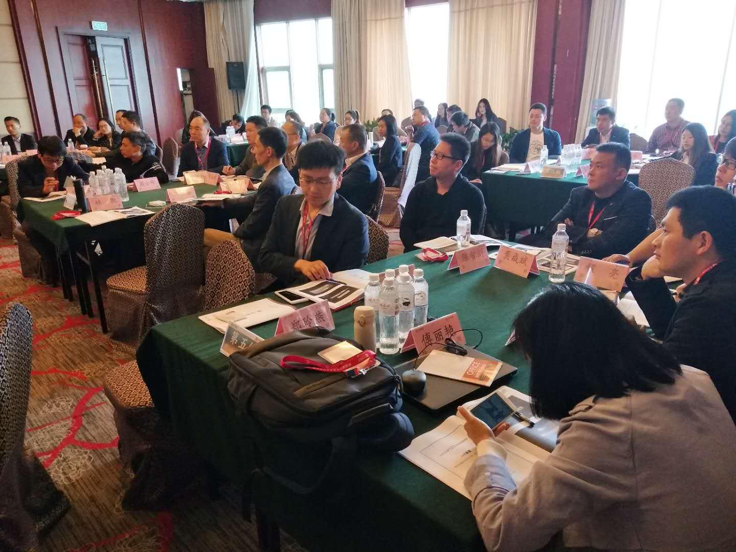 兩天的課程分享在學員們的一篇掌聲中結束了，學員們紛紛表示這次的課程，他們深受啟發，不僅在自身的專業上取得了很大的突破性認知，也在職場問題上得到了一定的解決，最后還表示期待下一次的課程分享。